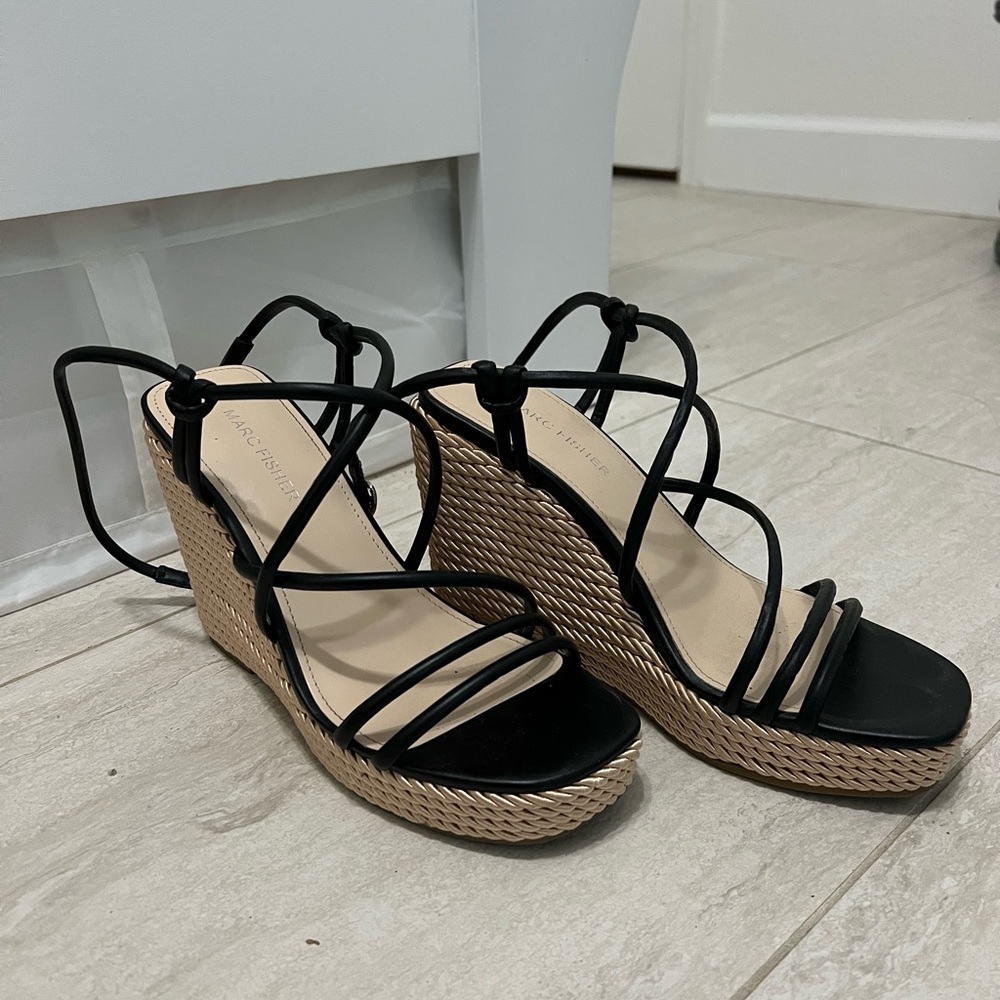 Black wedge heels